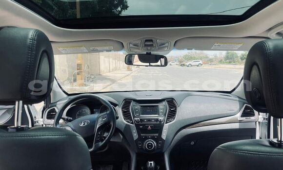 Acheter Occasion Voiture Hyundai Santa Fe Blanc à Dakar, Dakar Acheter Occasion Voiture Hyundai Santa Fe Blanc à Dakar, Dakar