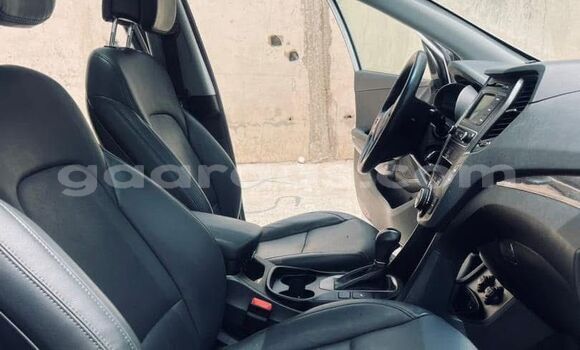 Acheter Occasion Voiture Hyundai Santa Fe Blanc à Dakar, Dakar Acheter Occasion Voiture Hyundai Santa Fe Blanc à Dakar, Dakar