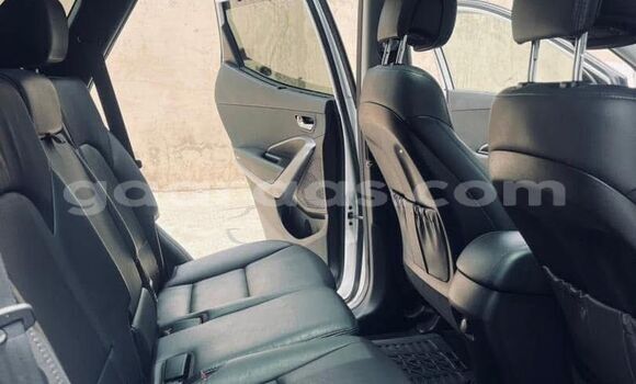 Acheter Occasion Voiture Hyundai Santa Fe Blanc à Dakar, Dakar Acheter Occasion Voiture Hyundai Santa Fe Blanc à Dakar, Dakar