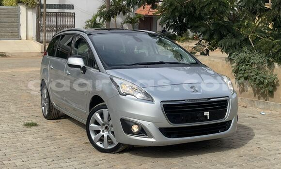 Buy Import Peugeot 5008 Silver Car in Dakar in Dakar Buy Import Peugeot 5008 Silver Car in Dakar in Dakar