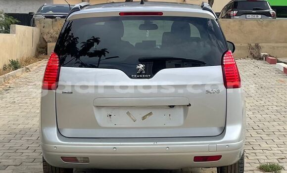 Buy Import Peugeot 5008 Silver Car in Dakar in Dakar Buy Import Peugeot 5008 Silver Car in Dakar in Dakar