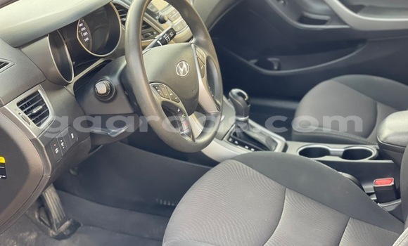 Acheter Neuf Voiture Hyundai Elantra Rouge à Dakar, Dakar Acheter Neuf Voiture Hyundai Elantra Rouge à Dakar, Dakar