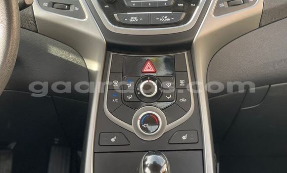 Acheter Neuf Voiture Hyundai Elantra Rouge à Dakar, Dakar Acheter Neuf Voiture Hyundai Elantra Rouge à Dakar, Dakar