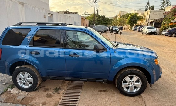 Acheter Occasion Voiture Ford Escape Bleu à Dakar, Dakar Acheter Occasion Voiture Ford Escape Bleu à Dakar, Dakar