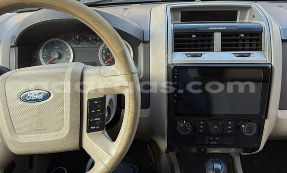 Acheter Occasion Voiture Ford Escape Bleu à Dakar, Dakar Acheter Occasion Voiture Ford Escape Bleu à Dakar, Dakar