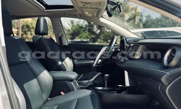 Buy Import Toyota RAV4 Silver Car in Dakar in Dakar Buy Import Toyota RAV4 Silver Car in Dakar in Dakar