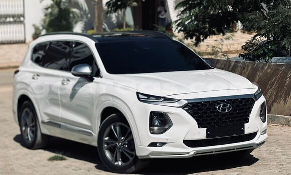 Buy Import Hyundai Santa Fe White Car in Dakar in Dakar Buy Import Hyundai Santa Fe White Car in Dakar in Dakar