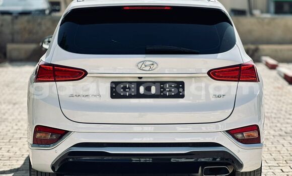 Buy Import Hyundai Santa Fe White Car in Dakar in Dakar Buy Import Hyundai Santa Fe White Car in Dakar in Dakar