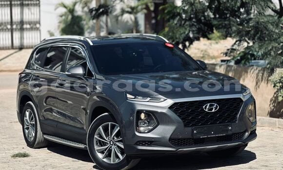 Buy Import Hyundai Santa Fe Silver Car in Dakar in Dakar Buy Import Hyundai Santa Fe Silver Car in Dakar in Dakar