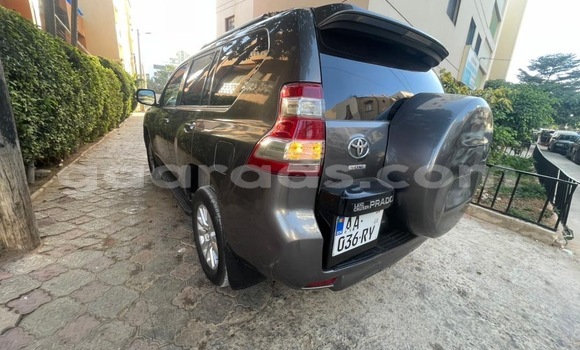 Dieundeu Occasion Toyota Prado Silver Auto in Dakar in Dakar Dieundeu Occasion Toyota Prado Silver Auto in Dakar in Dakar