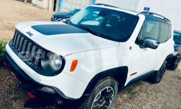 Buy Import Jeep Renegade White Car in Dakar in Dakar