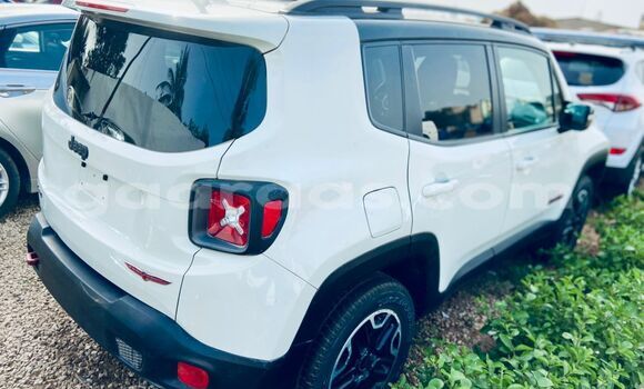 Buy Import Jeep Renegade White Car in Dakar in Dakar Buy Import Jeep Renegade White Car in Dakar in Dakar
