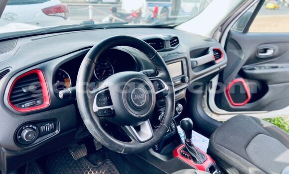 Buy Import Jeep Renegade White Car in Dakar in Dakar Buy Import Jeep Renegade White Car in Dakar in Dakar