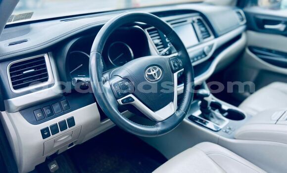 Buy Import Toyota Highlander Black Car in Dakar in Dakar Buy Import Toyota Highlander Black Car in Dakar in Dakar