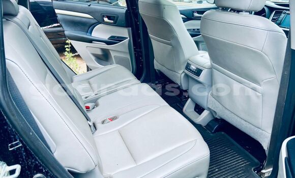 Buy Import Toyota Highlander Black Car in Dakar in Dakar Buy Import Toyota Highlander Black Car in Dakar in Dakar