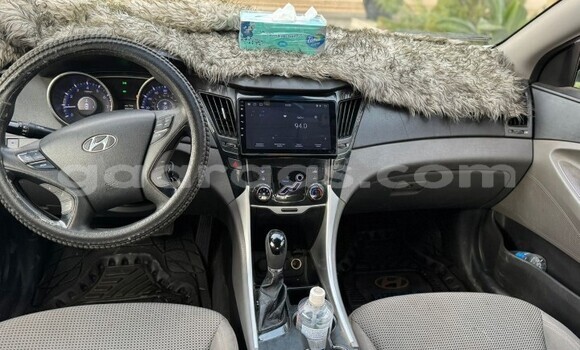 Buy Used Hyundai Sonata White Car in Dakar in Dakar Buy Used Hyundai Sonata White Car in Dakar in Dakar