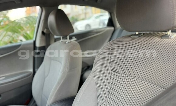 Buy Used Hyundai Sonata White Car in Dakar in Dakar Buy Used Hyundai Sonata White Car in Dakar in Dakar