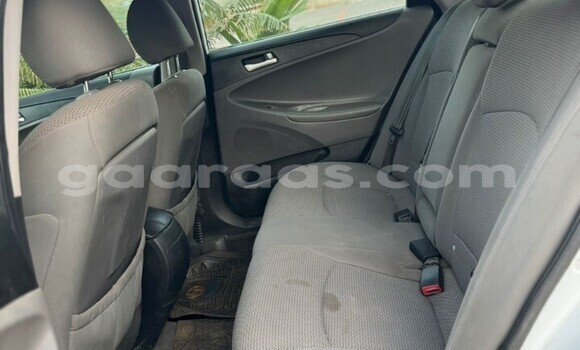 Buy Used Hyundai Sonata White Car in Dakar in Dakar Buy Used Hyundai Sonata White Car in Dakar in Dakar