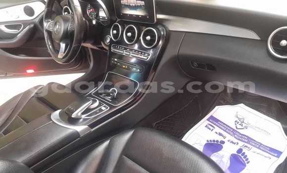 Dieundeu Occasion Mercedes‒Benz C–Class Black Auto in Dakar in Dakar Dieundeu Occasion Mercedes‒Benz C–Class Black Auto in Dakar in Dakar