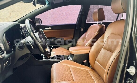 Buy Used Kia Sportage Black Car in Dakar in Dakar Buy Used Kia Sportage Black Car in Dakar in Dakar