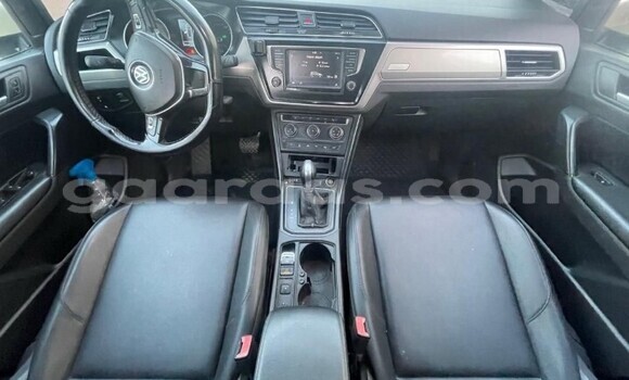 Acheter Occasion Voiture Volkswagen Touran Autre à Dakar, Dakar Acheter Occasion Voiture Volkswagen Touran Autre à Dakar, Dakar