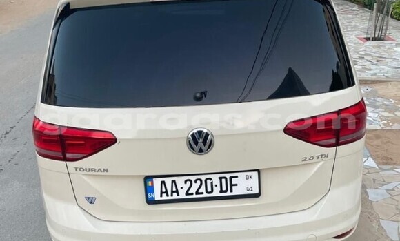 Acheter Occasion Voiture Volkswagen Touran Autre à Dakar, Dakar Acheter Occasion Voiture Volkswagen Touran Autre à Dakar, Dakar