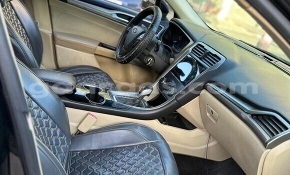 Acheter Occasion Voiture Ford Fusion Noir à Dakar, Dakar Acheter Occasion Voiture Ford Fusion Noir à Dakar, Dakar