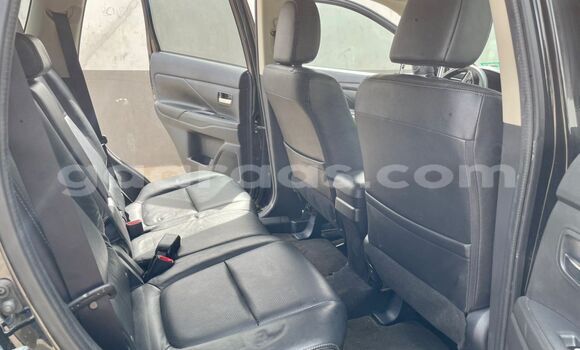 Buy Import Mitsubishi Outlander Black Car in Dakar in Dakar Buy Import Mitsubishi Outlander Black Car in Dakar in Dakar