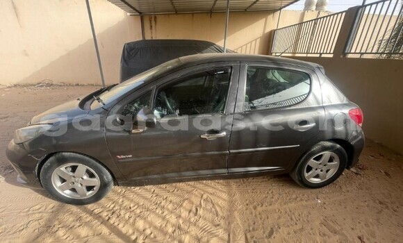 Dieundeu Occasion Peugeot 207 Silver Auto in Dakar in Dakar Dieundeu Occasion Peugeot 207 Silver Auto in Dakar in Dakar