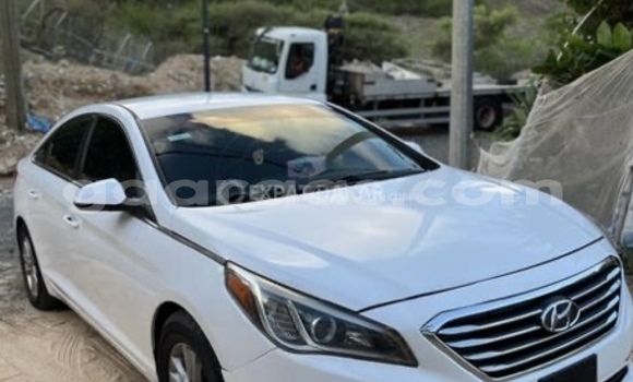 Dieundeu Occasion Hyundai Sonata Silver Auto in Dakar in Dakar Dieundeu Occasion Hyundai Sonata Silver Auto in Dakar in Dakar