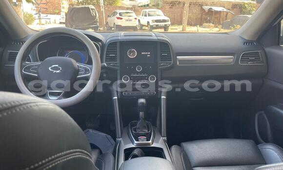 Buy New Renault Captur Silver Car in Dakar in Dakar Buy New Renault Captur Silver Car in Dakar in Dakar