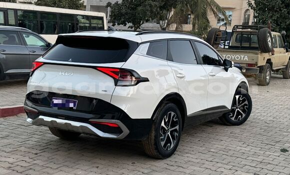 Buy Import Kia Sportage White Car in Dakar in Dakar Buy Import Kia Sportage White Car in Dakar in Dakar