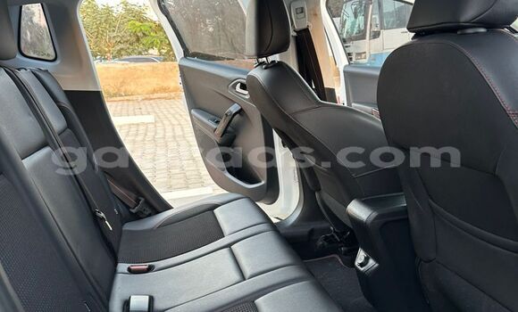 Dieundeu Imported Peugeot 2008 White Auto in Dakar in Dakar Dieundeu Imported Peugeot 2008 White Auto in Dakar in Dakar