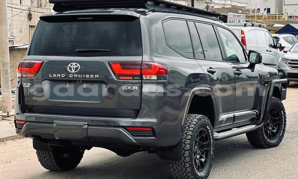 Dieundeu Imported Toyota Land Cruiser Silver Auto in Dakar in Dakar Dieundeu Imported Toyota Land Cruiser Silver Auto in Dakar in Dakar