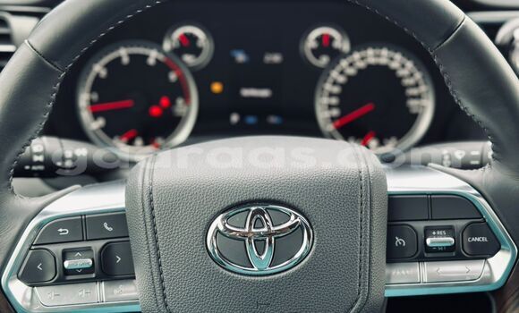 Dieundeu Imported Toyota Land Cruiser Silver Auto in Dakar in Dakar Dieundeu Imported Toyota Land Cruiser Silver Auto in Dakar in Dakar