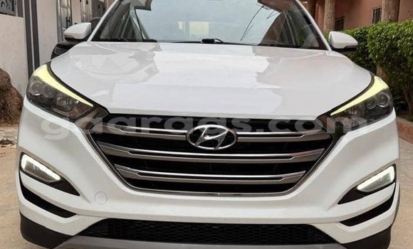 Acheter Import Voiture Hyundai Tucson Blanc à Dakar, Dakar Acheter Import Voiture Hyundai Tucson Blanc à Dakar, Dakar