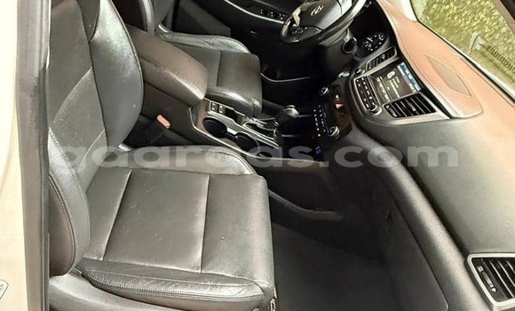 Acheter Import Voiture Hyundai Tucson Blanc à Dakar, Dakar Acheter Import Voiture Hyundai Tucson Blanc à Dakar, Dakar