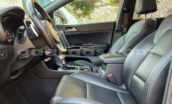 Buy Import Kia Sportage Silver Car in Dakar in Dakar Buy Import Kia Sportage Silver Car in Dakar in Dakar