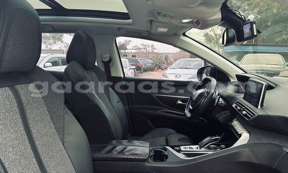 Acheter Import Voiture Peugeot 3008 Blanc à Dakar, Dakar Acheter Import Voiture Peugeot 3008 Blanc à Dakar, Dakar