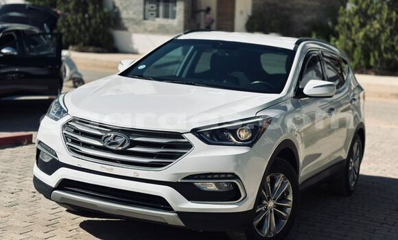 Buy Import Hyundai Santa Fe White Car in Dakar in Dakar Buy Import Hyundai Santa Fe White Car in Dakar in Dakar