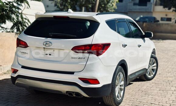 Buy Import Hyundai Santa Fe White Car in Dakar in Dakar Buy Import Hyundai Santa Fe White Car in Dakar in Dakar