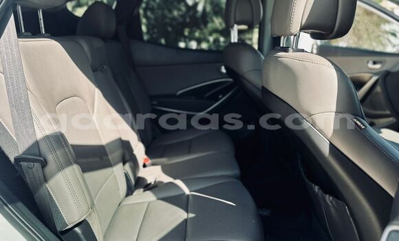Buy Import Hyundai Santa Fe White Car in Dakar in Dakar Buy Import Hyundai Santa Fe White Car in Dakar in Dakar