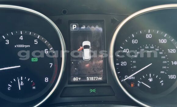 Buy Import Hyundai Santa Fe White Car in Dakar in Dakar Buy Import Hyundai Santa Fe White Car in Dakar in Dakar