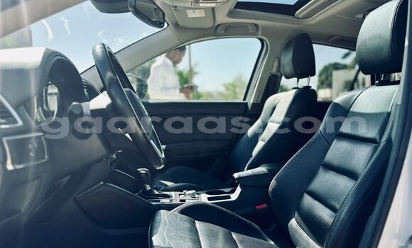 Acheter Import Voiture Mazda CX-5 Blanc à Dakar, Dakar Acheter Import Voiture Mazda CX-5 Blanc à Dakar, Dakar