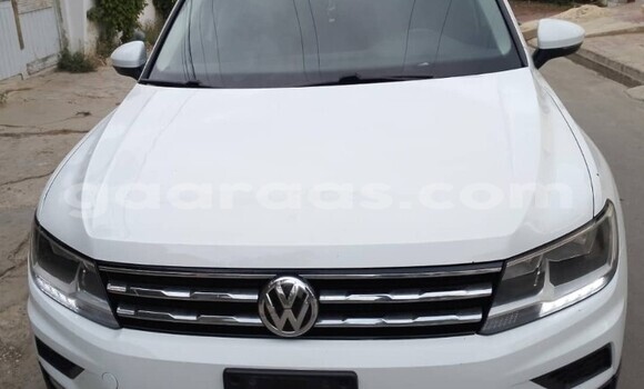 Buy Used Volkswagen Tiguan White Car in Dakar in Dakar Buy Used Volkswagen Tiguan White Car in Dakar in Dakar