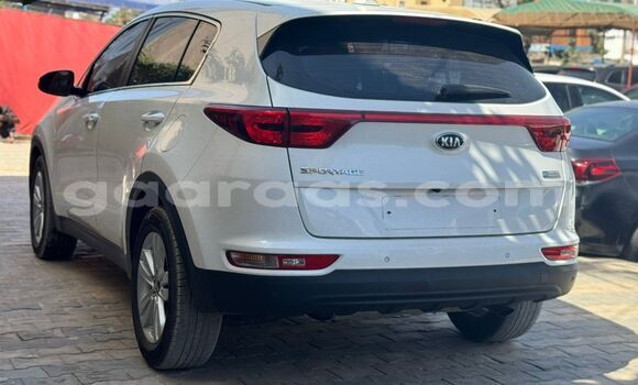 Dieundeu Imported Kia Sportage White Auto in Dakar in Dakar Dieundeu Imported Kia Sportage White Auto in Dakar in Dakar