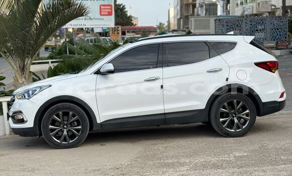 Acheter Import Voiture Hyundai Santa Fe Blanc à Dakar, Dakar Acheter Import Voiture Hyundai Santa Fe Blanc à Dakar, Dakar