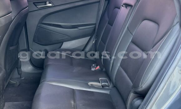 Acheter Import Voiture Hyundai Tucson Gris à Dakar, Dakar Acheter Import Voiture Hyundai Tucson Gris à Dakar, Dakar