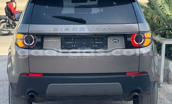 Buy Import Land Rover Discovery Silver Car in Dakar in Dakar Buy Import Land Rover Discovery Silver Car in Dakar in Dakar