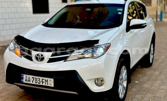 Dieundeu Occasion Toyota RAV4 White Auto in Dakar in Dakar